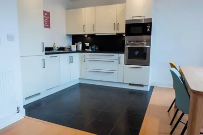 Image de Central gorgeous flat with parking- Hopewell