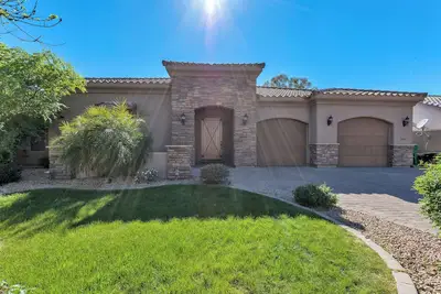 Image de Spacious 3-Bedroom Retreat in Beautiful Litchfield Park