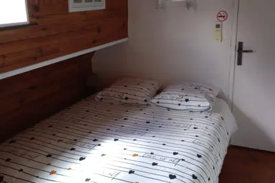 Image de Charming 3-bedroom house boat with Ac, WiFi in beautiful Bellegarde