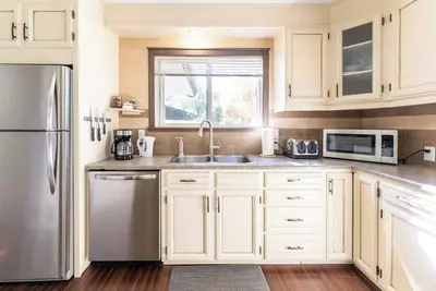 Image de Sleeps 6 | Bungalow | Bbq | Cozy & Quiet | Fast Wi-Fi | Pet Friendly