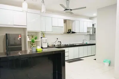 Image de 5 minutes to Port Dickson beaches! Cosy and spacious homestay\n
