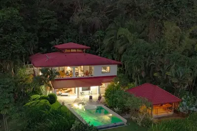 Image de Private Luxury 6 Bedroom Estate Near Marvelous Manuel Antonio Ac/WiFi Best Views