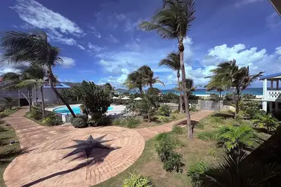 Image de Allamanda 106, en 1ère ligne sur la Plage de la Baie Orientale!