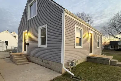 Image de Greenwave Cottage-Fully furnished 3 Bedroom home on the west edge of Mattoon