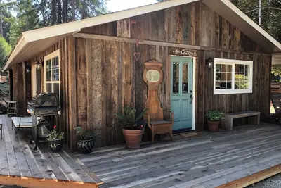 Image de Beautiful and Charming Cottage with Hot Tub