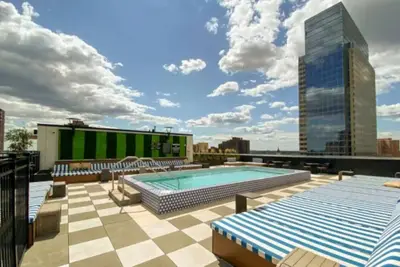 Image de Cw - 2br - Sky Lounge - Rooftop Pool - Gym  New A