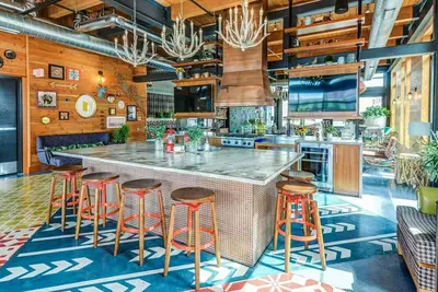 Image de Cw 2br Sky Lounge Rooftop Pool Gym  1320