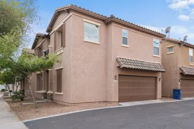 Image de Clean & Complete 3 Bedroom Mid-Term Rental. Amazing Location in Gilbert