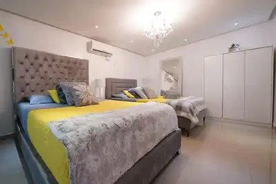 Image de \nIsla Verde Beach! Charming & Modern Apt -Solar System/Pet Lovers! \n\n