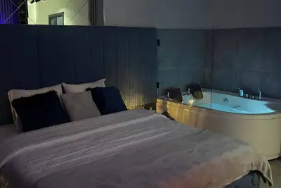 Image de SpaNISH apartman\n-the most beautiful private Spa apartment with a jacuzzi in Niš