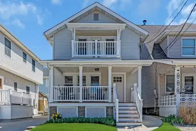 Image de Charming 3 Bed, 2 Bath shorehouse only 8 houses to beach, boardwalk & eateries!