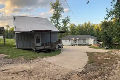 Image de 2 Private Houses Great View Pets & Families Love Lakefront on Lake Eufaula