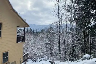 Image de Fireplace, View, Secluded, Ev Charger & Fenced Area for Pets