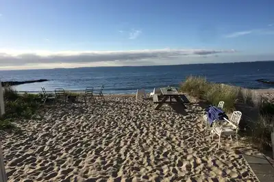 Image de Cozy waterfront, 1/F living 3 bd 1. 5 bath Hawks Nest Beach Old Lyme  Ct