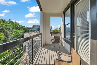 Image de Charming 2-bedroom apartment with Downtown Austin Views, sleeps 6 guests