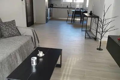 Image de Familiar, Spacious, Near city center 5 - 8 min walk