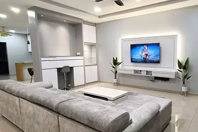 Image de Spacious 4-bedroom house in cool Kluang, Johor with Ac, WiFi, Netflix, autogate