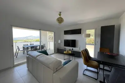 Image de Appartement avec vue panoramique sur la mer