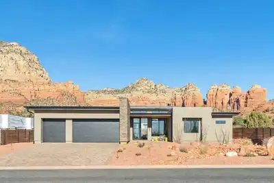 Image de Sedona Retreat | Pool, Sauna + Game Lounge