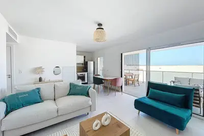 Image de Appartement dans résidence avec piscine