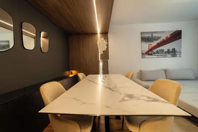 Image de Storyland Apartment Brasov