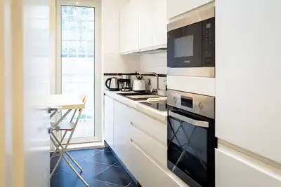Image de A 2-minute walk from St. Peter's Basilica!