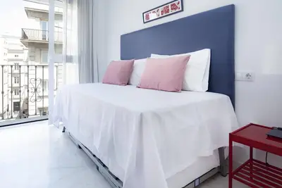 Image de iloftmalaga Puerta del Mar V