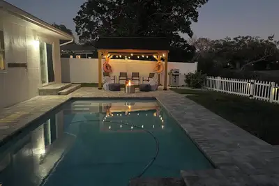 Image de Waterfront Oasis: Pool, Hot Tub Largo with Ac, WiFi