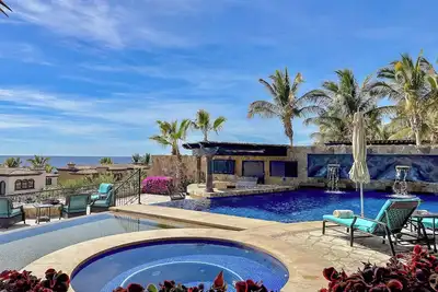 Image de 4 Br Beachfront Paradise at Novaispania