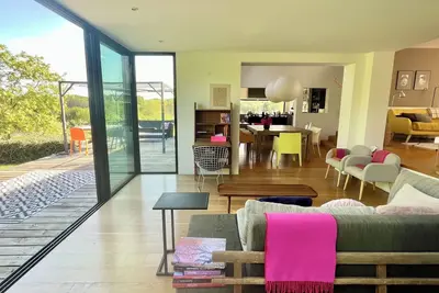 Image de Très belle maison d’architecte sur Larmor-Plage.