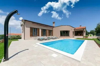 Image de Villa Milica near Labin for 8 people with private pool & kids playground - pet friendly