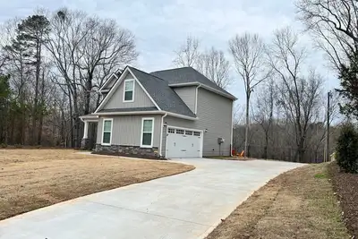 Image de New! Charming New Modern 4/2. 5 Home in Clemson Sc - Just 5 minutes to Clemson U