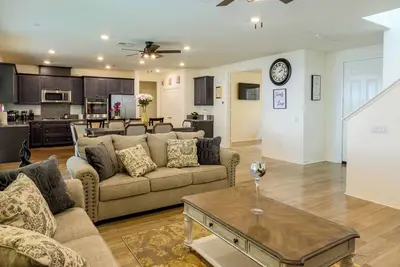 Image de Amaze Manors Winchester Villa - 10 Mins Vineyards & Hot Air Balloon