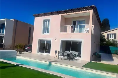 Image de Villa récente **** Bandol, piscine, jardin, climatisation, 950m plages & port