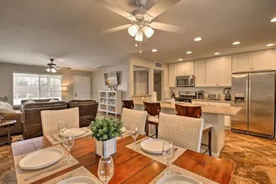 Image de Peacefully Priest -Hot Tub | Central | Tempe | 4br