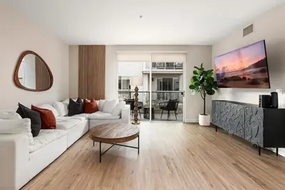 Image de Spinel Stay - Charming 2br Retreat Zen Garden Views Central