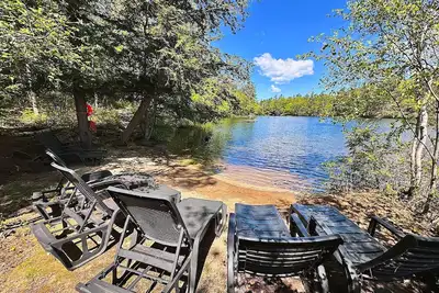 Image de Private Beach - Indoor/Outdoor Living - 8 Kayaks/Canoes - Multi-Family Getaway