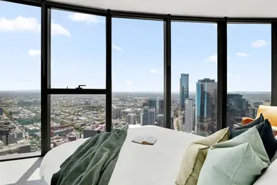 Image de Amazing Cbd Apartment: Epic Views + Free Parking!