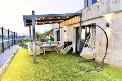 Image de Lucus Terrace by Lugo Collection