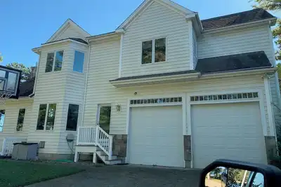 Image de Waterfront, private, 2 bedroom apartment