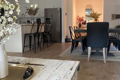 Image de Charming 3-bedroom house with WiFi, Ac in marvelous Beaumont