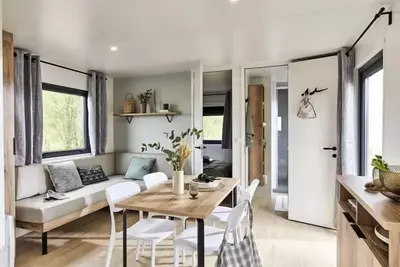 Image de Lodge \" Elégance \" 2 chambres - climatisé 4 personnes