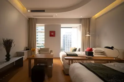 Image de L&A č§€äş 08 Cozy apartment in Chengdu. Next to the famous city scenic point.
