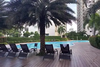 Image de Cozy 1-bedroom condo with Golden Hour balcony view and WiFi