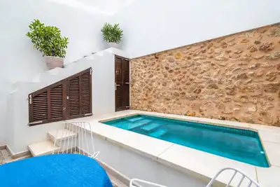 Image de Maison de vacances 'La Roca' avec vue sur la montagne, Wi-Fi et climatisation