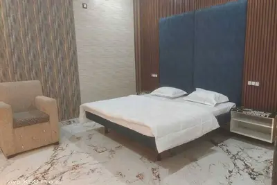 Image de Spacious 8-bedroom house in brilliant Prayagraj with WiFi