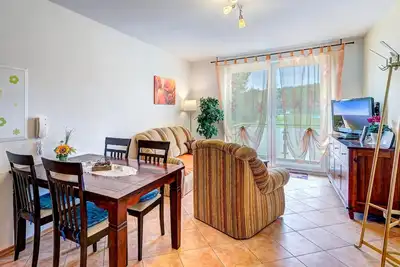 Image de Cozy vacation apartment with balcony - close to the beach & family-friendly