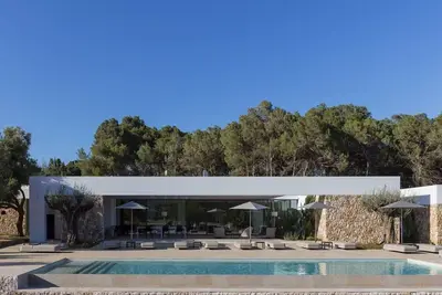 Image de Villa de campagne avec espace extérieur
