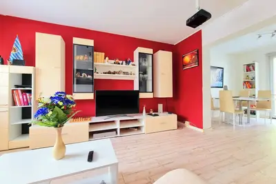 Image de Fully equipped vacation apartment with plenty of space, barbecue and garden, centrally located