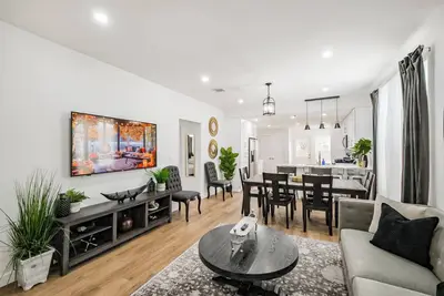 Image de Lovely 3 bedroom home near Downtown & Heights, Pet Friendly